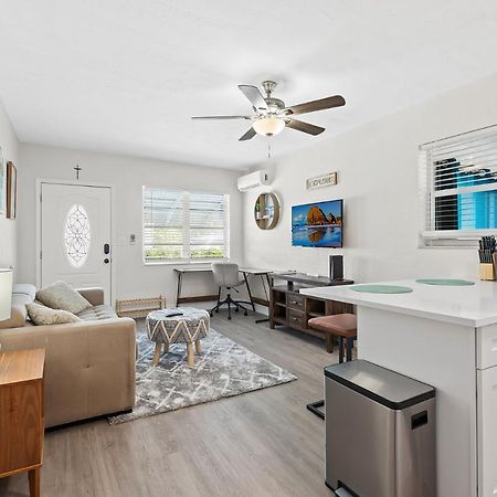 Comfy Bnb W/ King Bed + Work/Travel + Beach 8 Min Hallandale Beach Kültér fotó