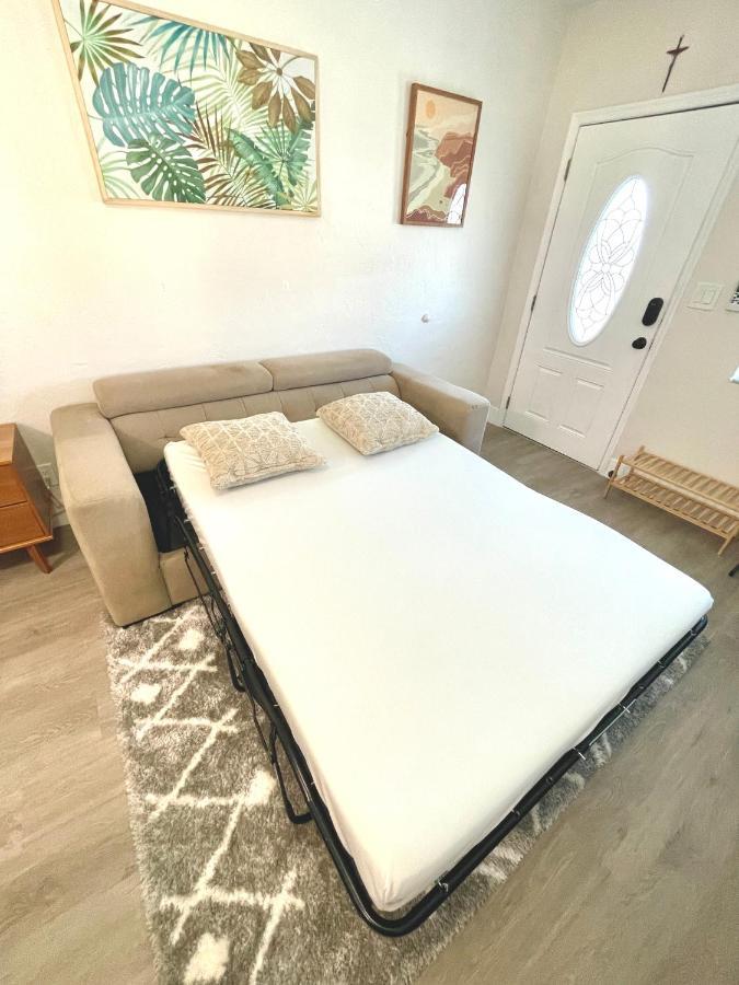 Comfy Bnb W/ King Bed + Work/Travel + Beach 8 Min Hallandale Beach Kültér fotó